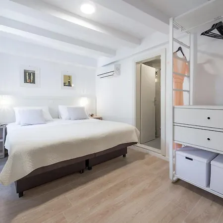 Guest house Andro 3*