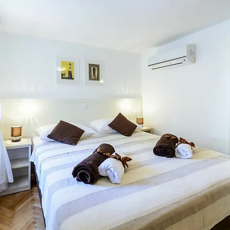 Andro Guest house