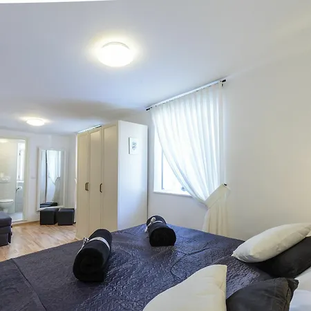 Guest house Andro 3*