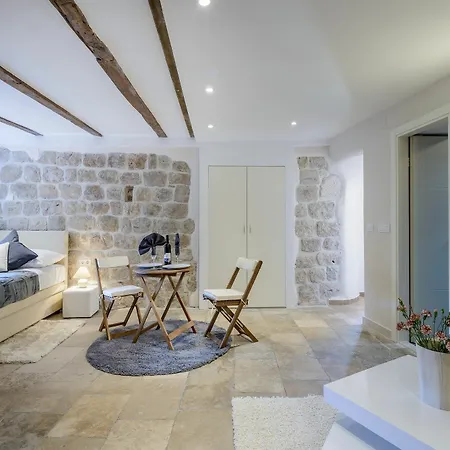 Andro Dubrovnik