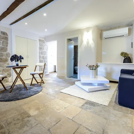 Andro ドゥブロブニク