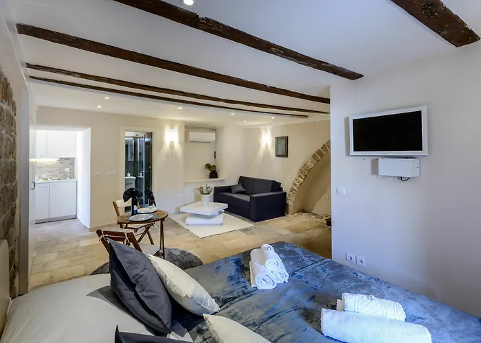 Andro ゲストハウス